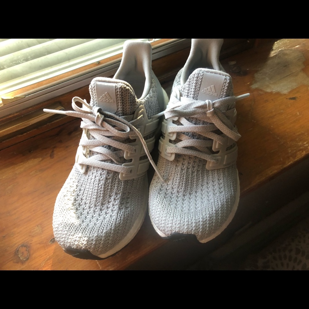 Ultra Boosts Adidas Light Gray size 4